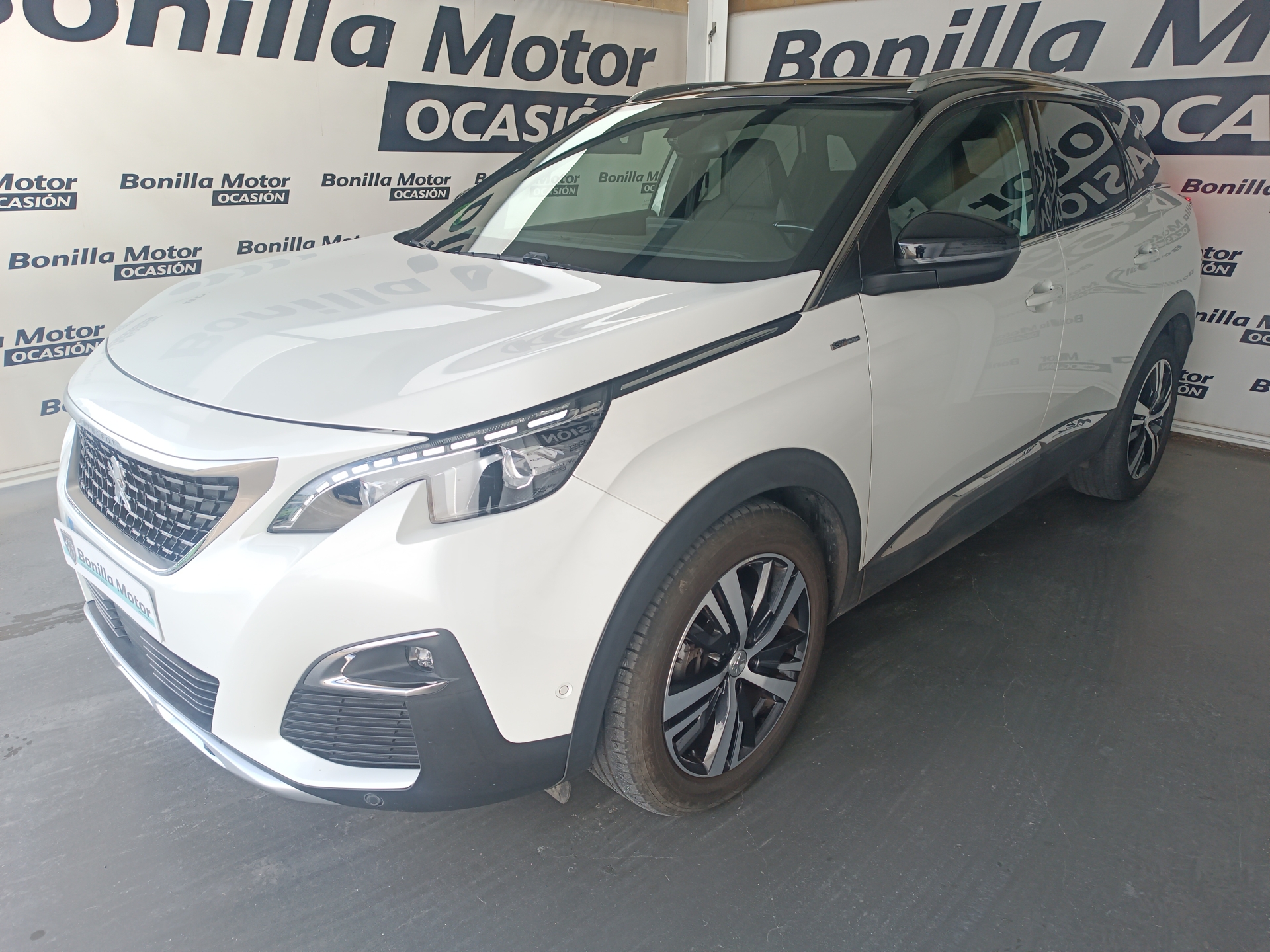 Imagen de PEUGEOT 3008