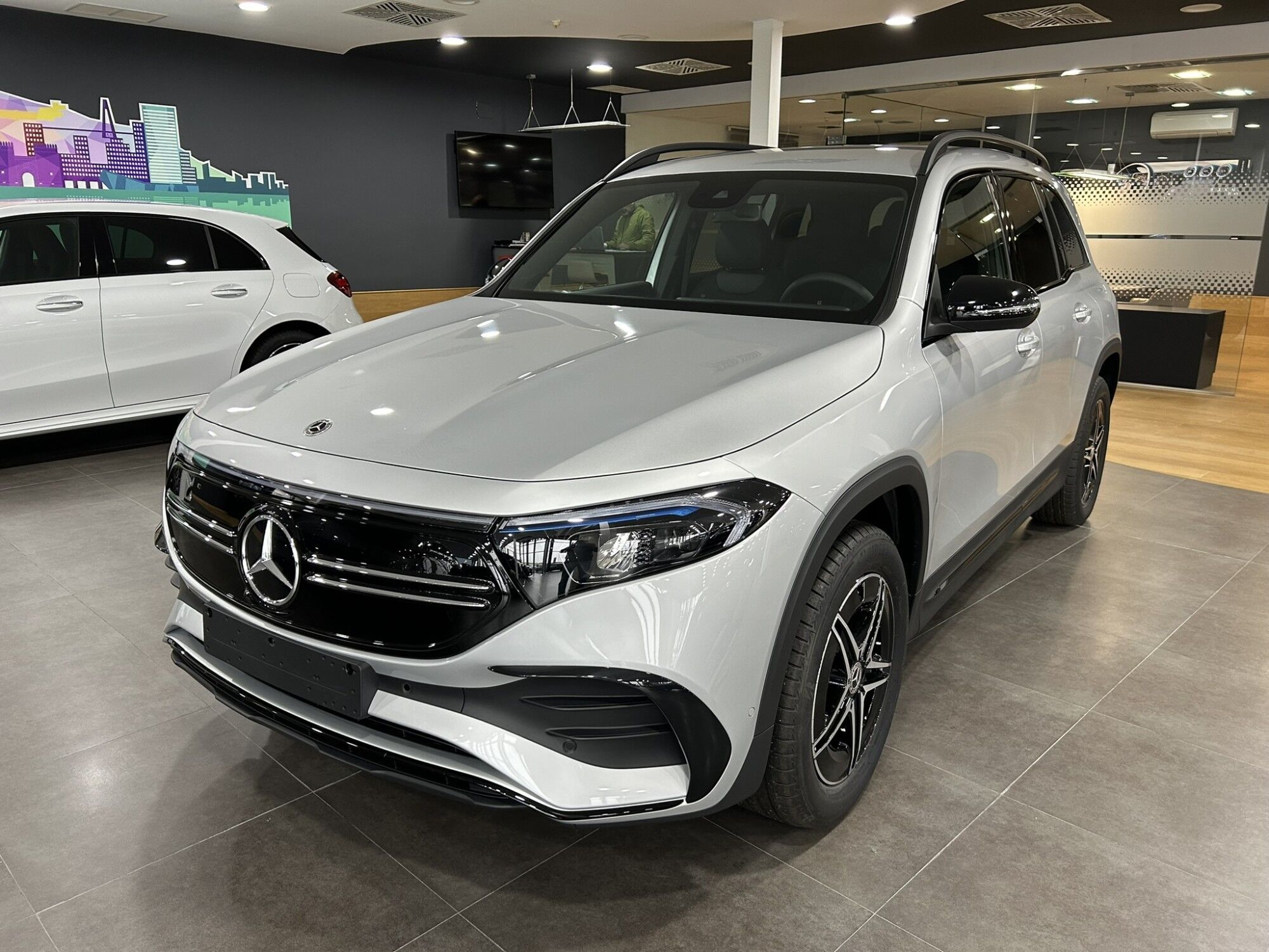 MERCEDES EQB (250) en Badajoz