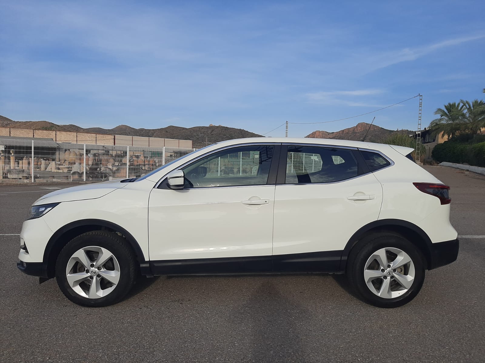 NISSAN Qashqai (1.5dCi Acenta 4x2 85kW) en Murcia