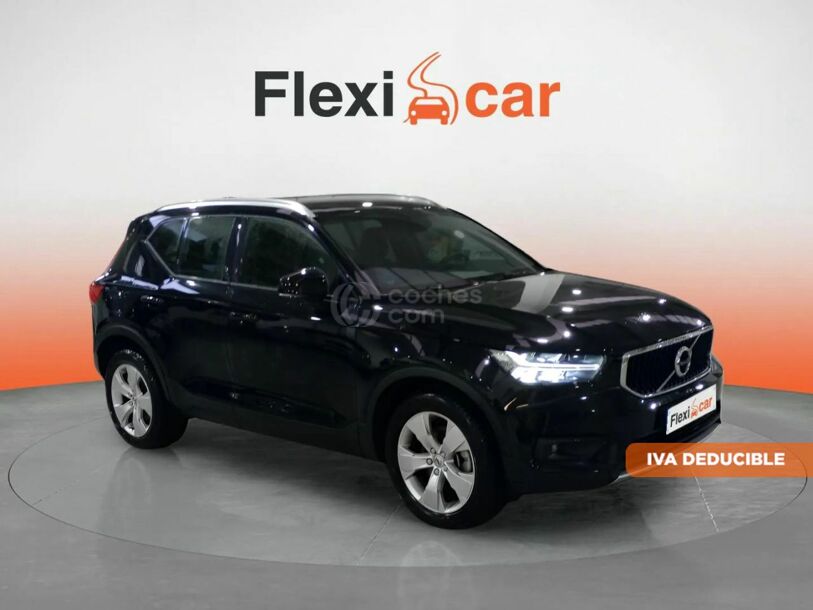 Foto del VOLVO XC40 B4 Momentum AWD Aut.