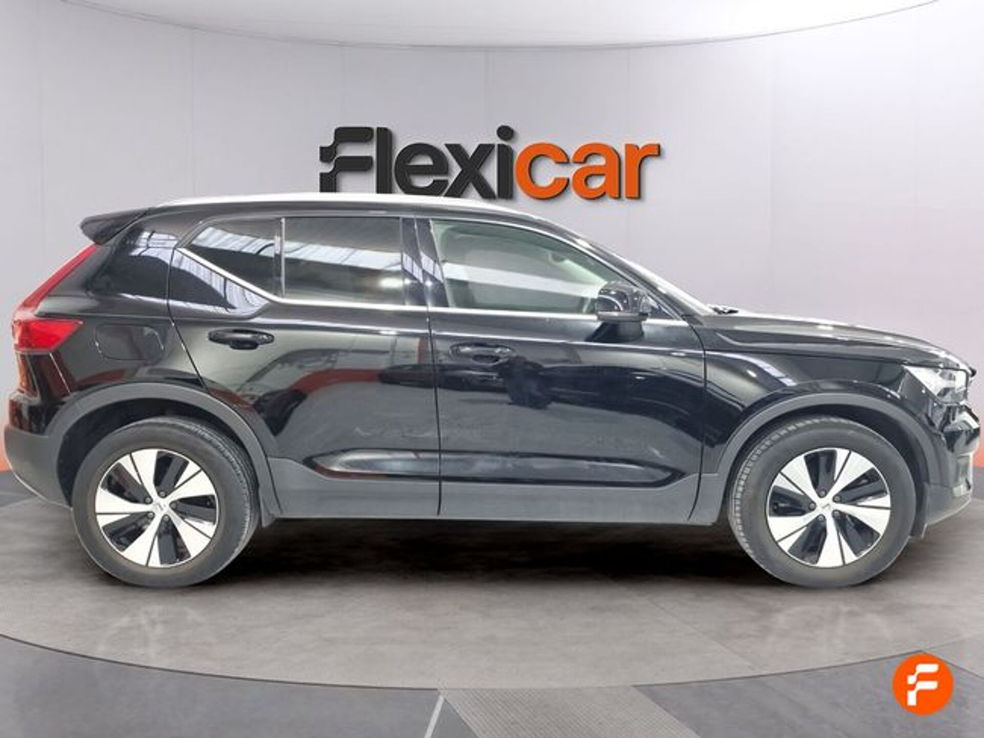 Imagen 3 de VOLVO XC40