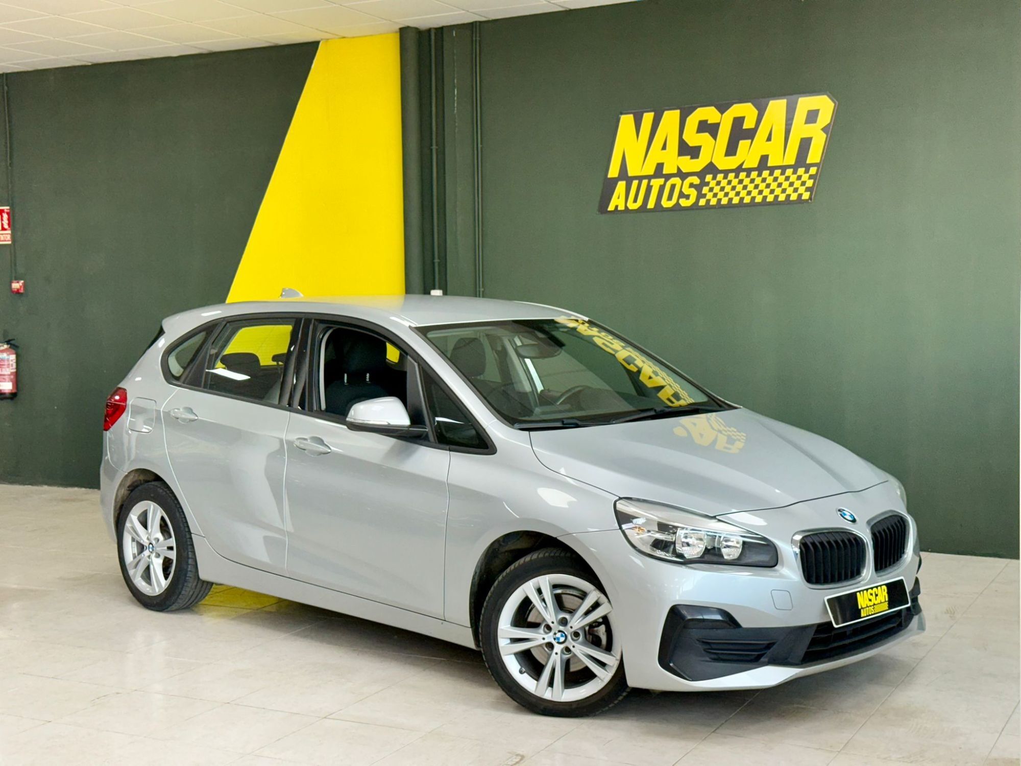 BMW Serie 2 (216d Active Tourer) en Valencia