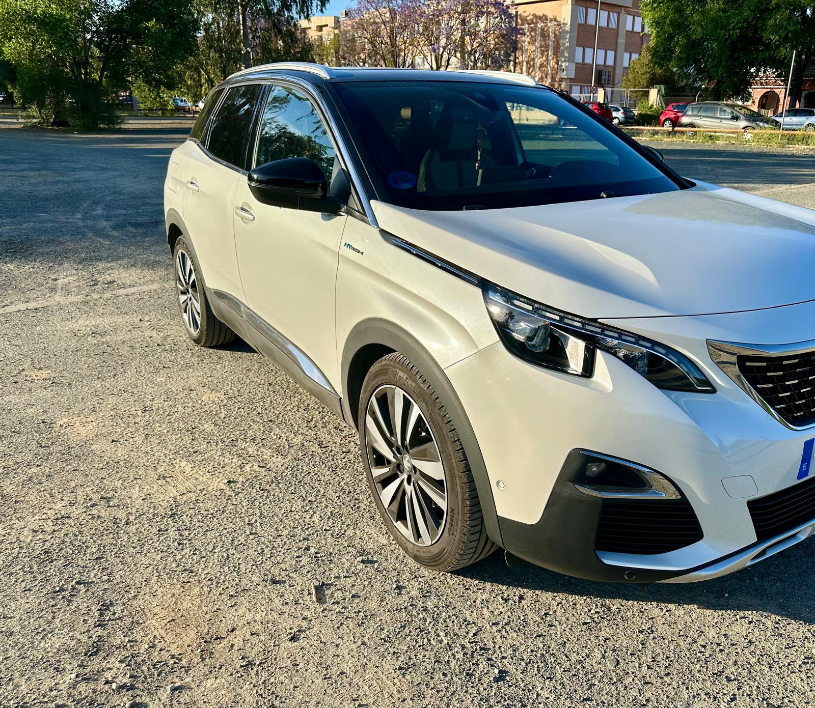 Foto del PEUGEOT 3008 Hybrid4 300 GT e-EAT8