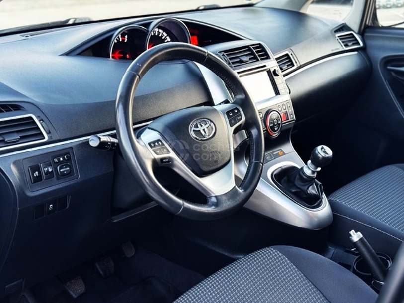 Foto del TOYOTA Verso 115D Advance 5pl.