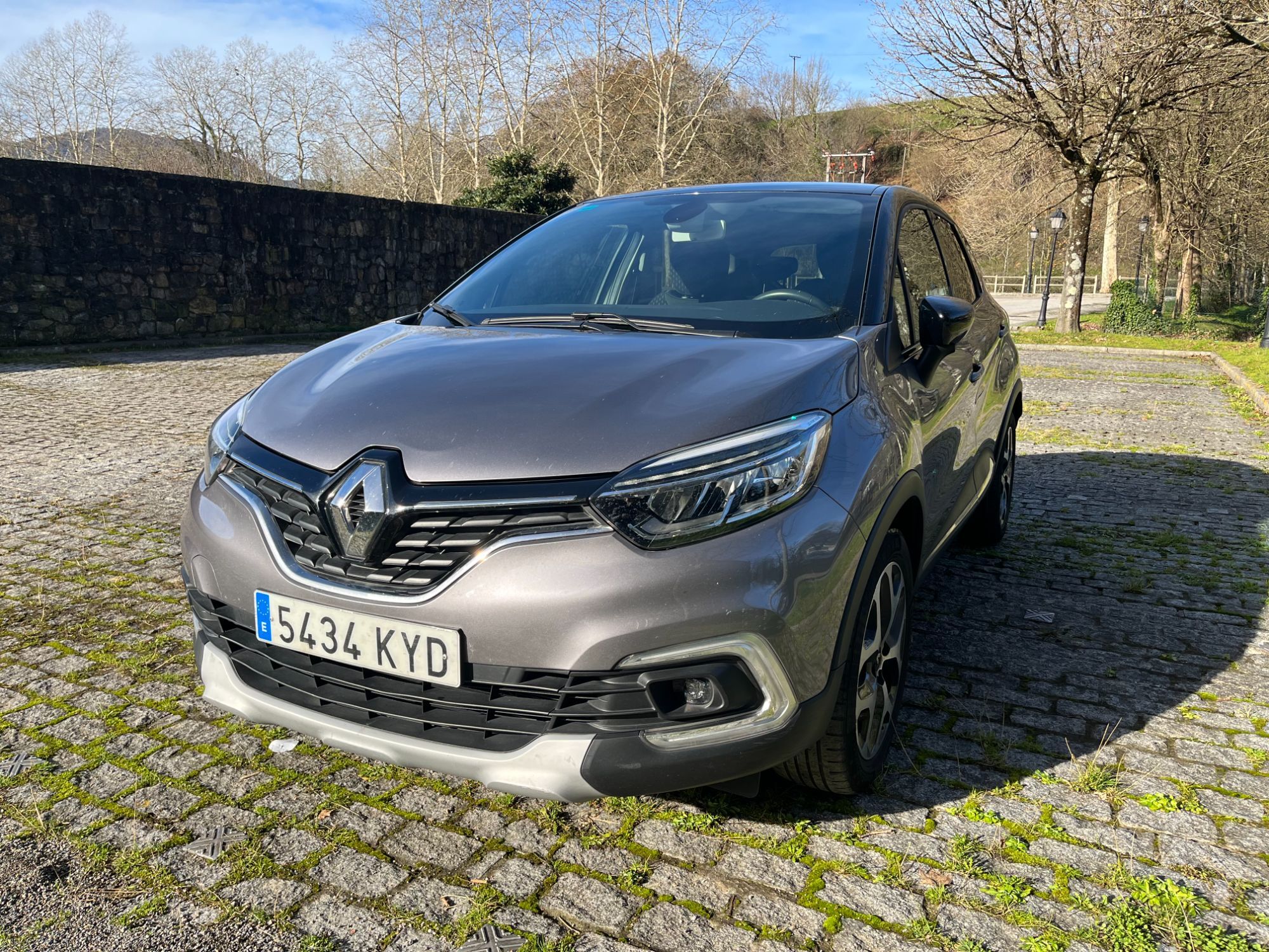 Foto del RENAULT Captur TCe GPF Zen EDC 110kW