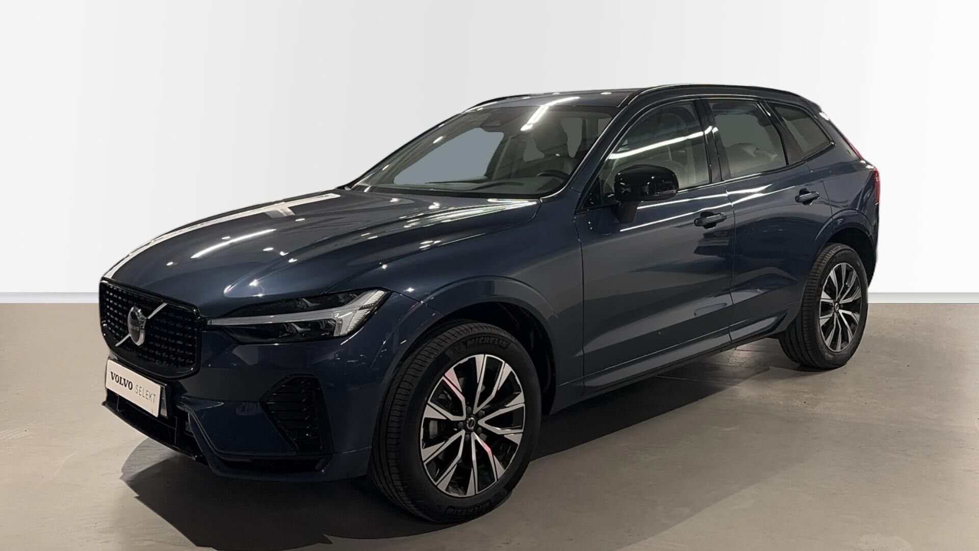 VOLVO XC60 (2.0 B5 P PLUS DARK AUTO 4WD 250 5P) en Valencia