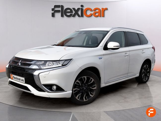 Foto del MITSUBISHI Outlander PHEV Kaiteki 4WD