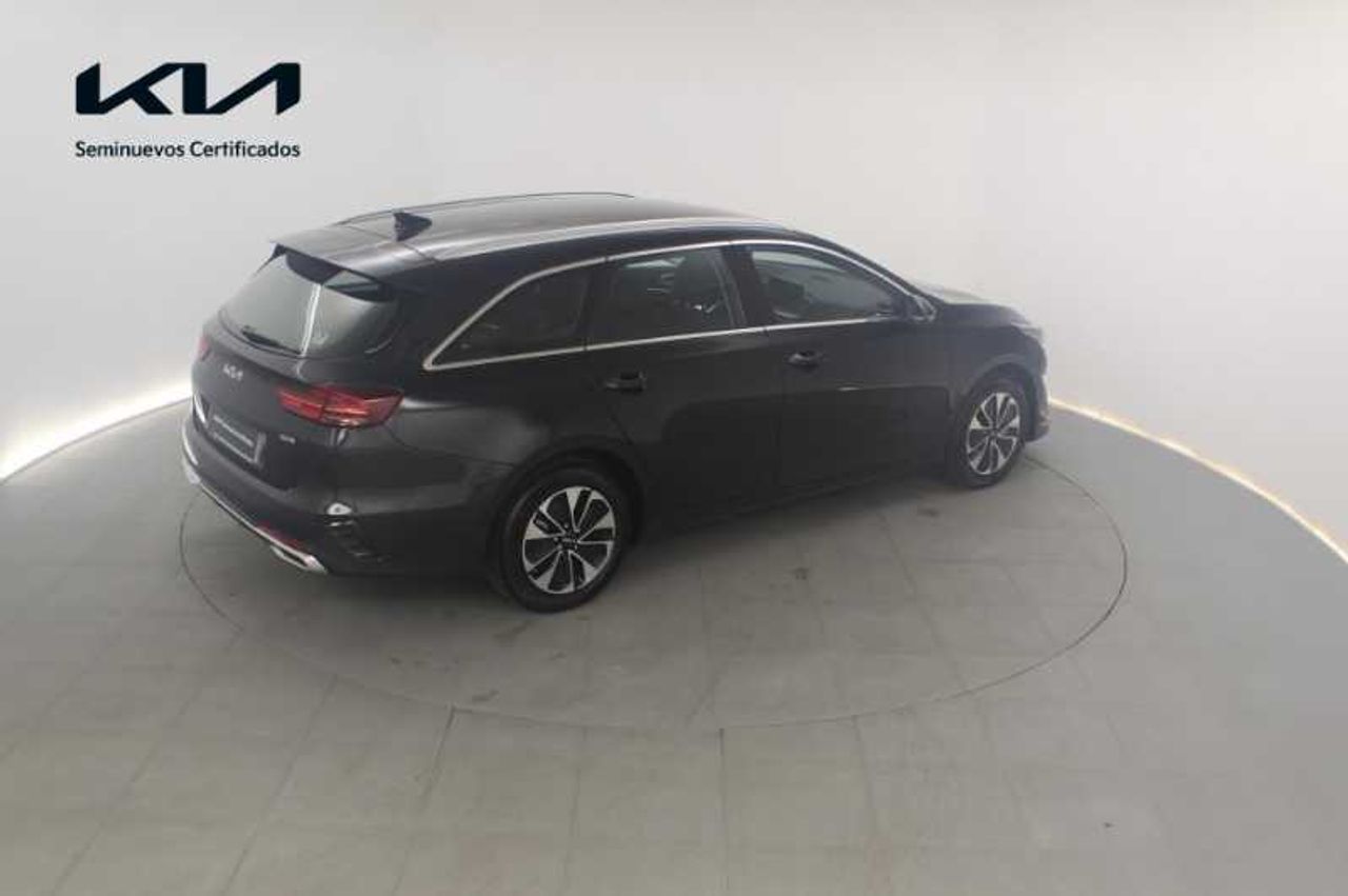 Foto del KIA Ceed Tourer 1.6 PHEV eDrive Aut.
