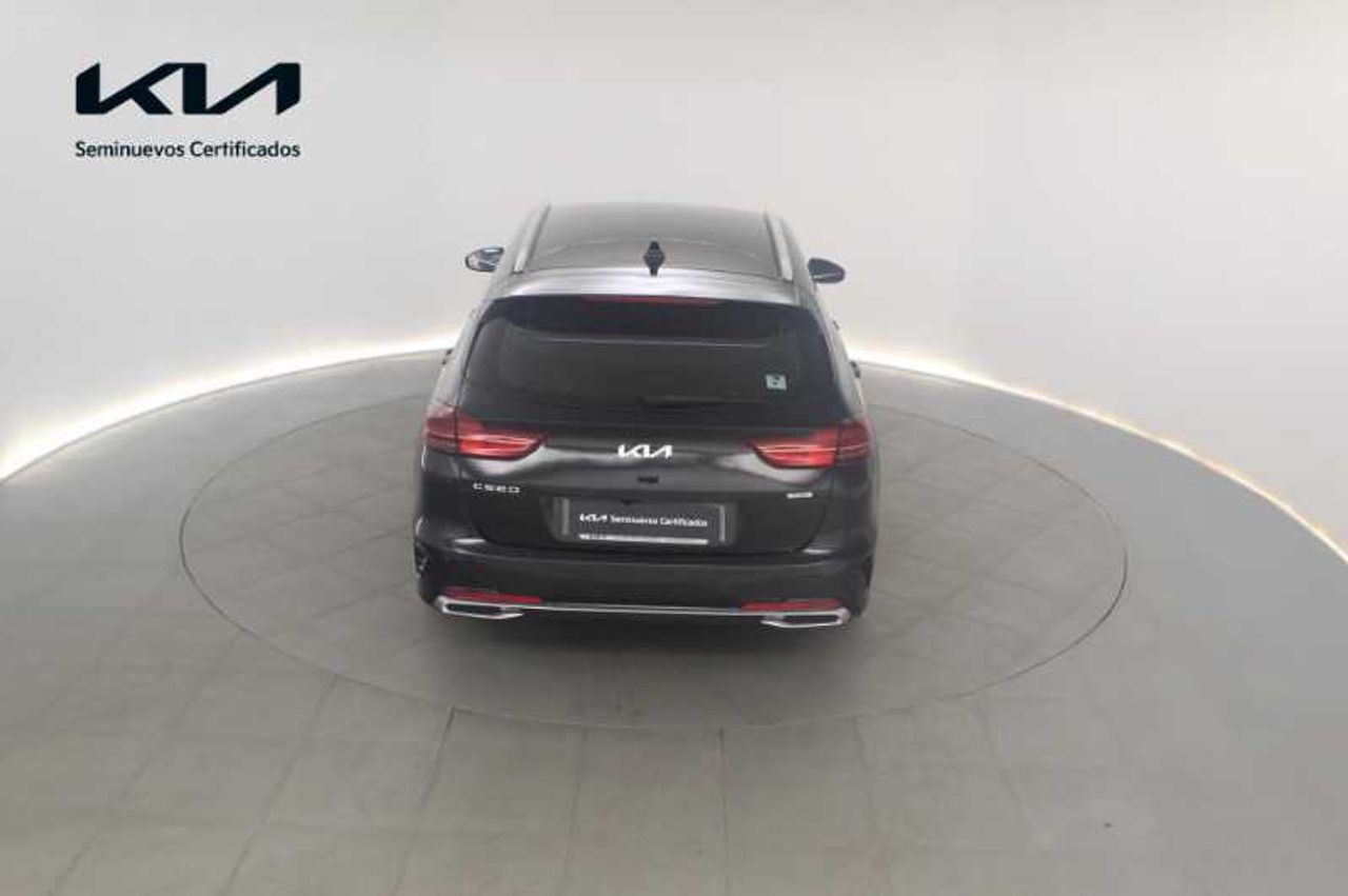Foto del KIA Ceed Tourer 1.6 PHEV eDrive Aut.