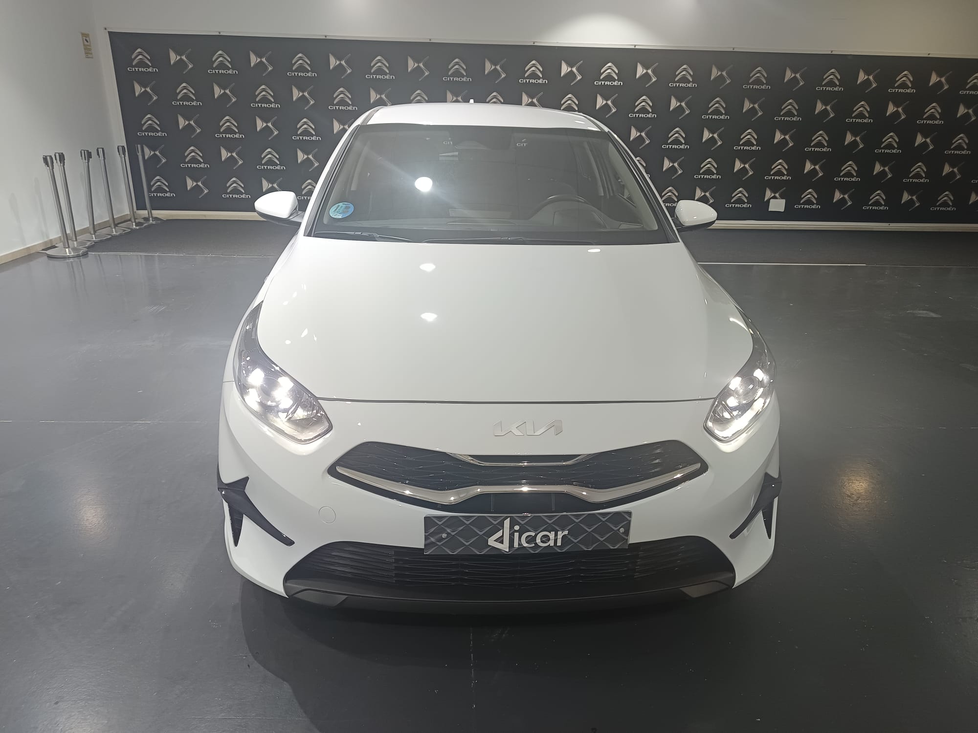 KIA Ceed (1.0 MHEV Drive DCT 100) en Sevilla