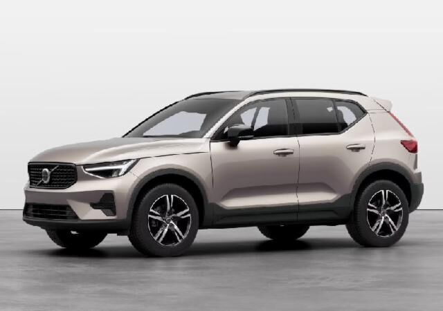 VOLVO XC40 (XC40 PLUS B3(GASOLINA( DARK) en Sevilla