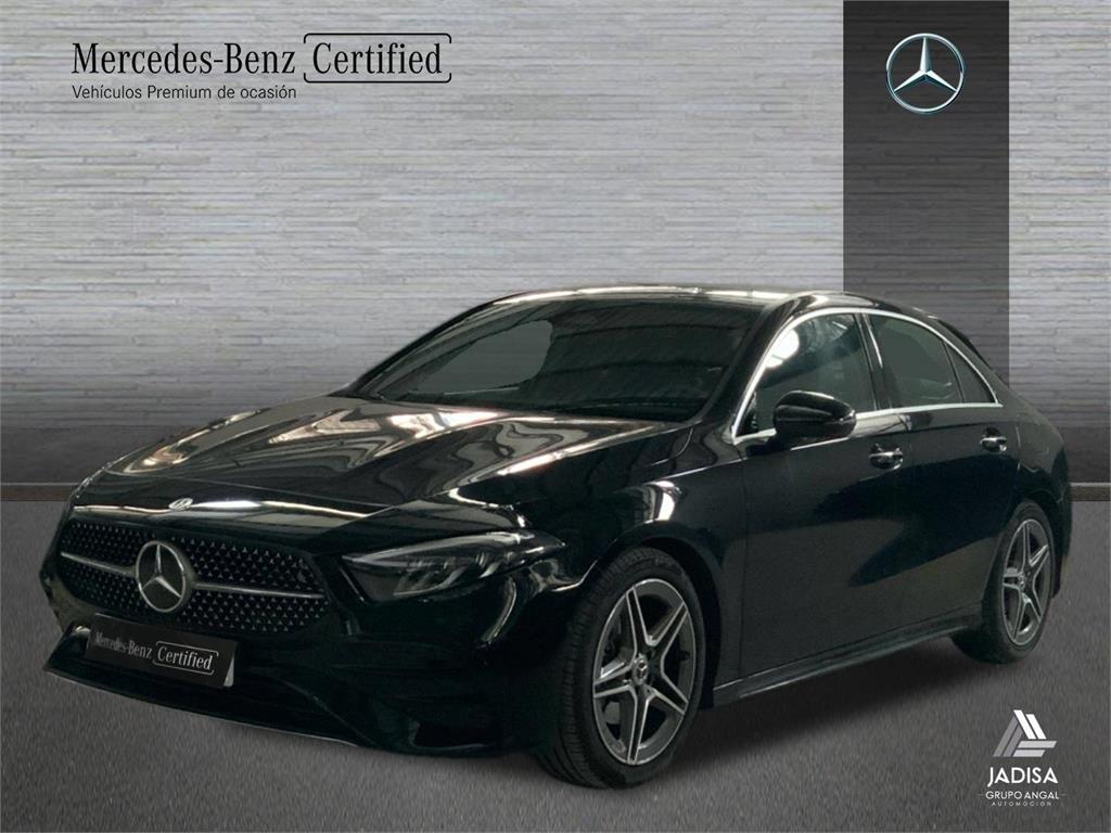 MERCEDES Clase A (A 200 d Sedán) en Jaén