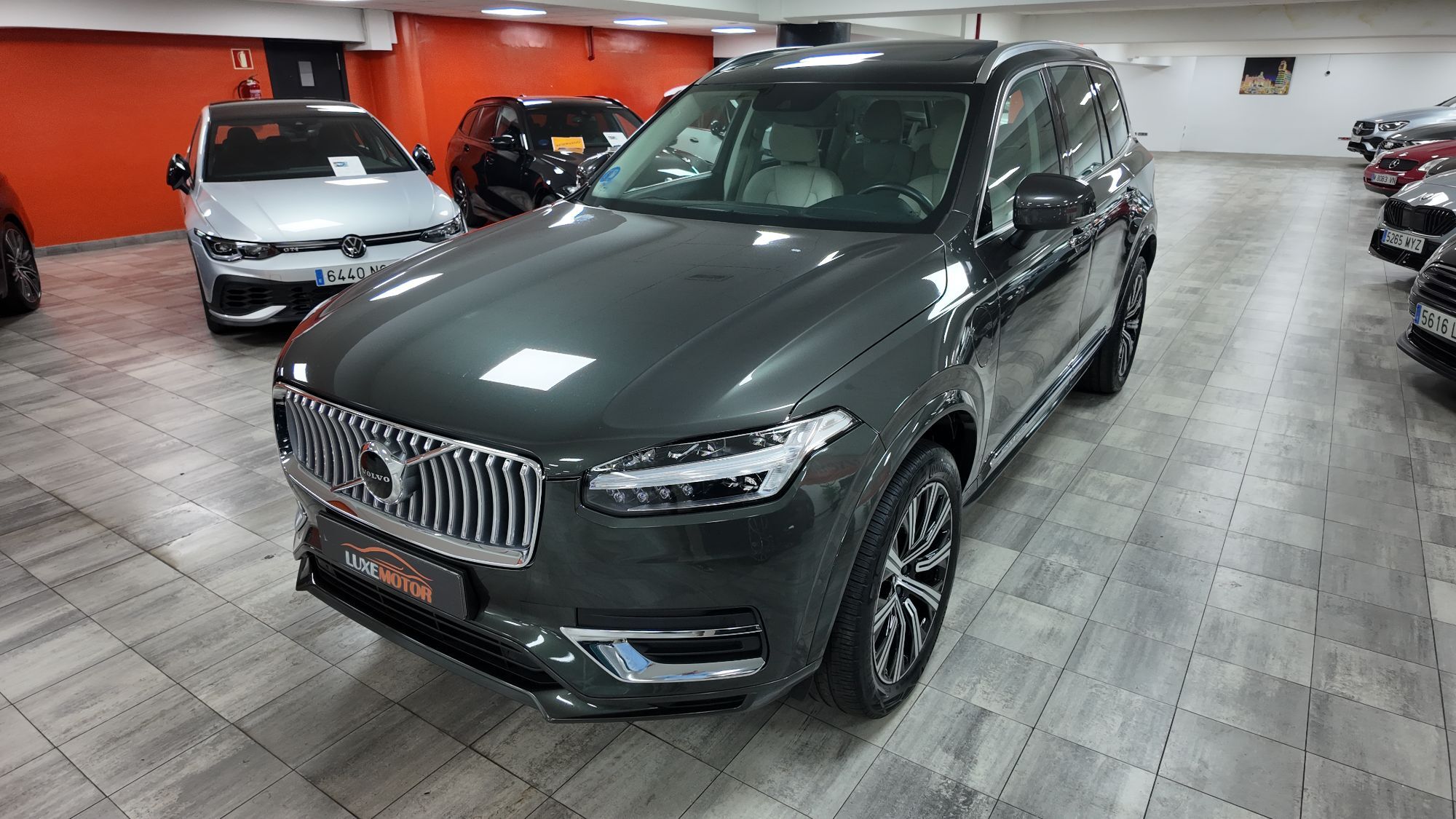 VOLVO XC90 (T8 Twin Recharge Inscription AWD Aut.) en Madrid