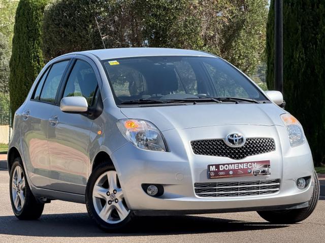 TOYOTA Yaris (1.4 D-4D 5p. M-MT Navi) en Málaga