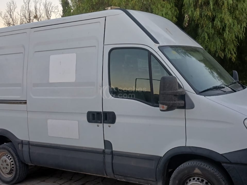 Foto del IVECO Daily Chasis Cabina 35S13 3000 126