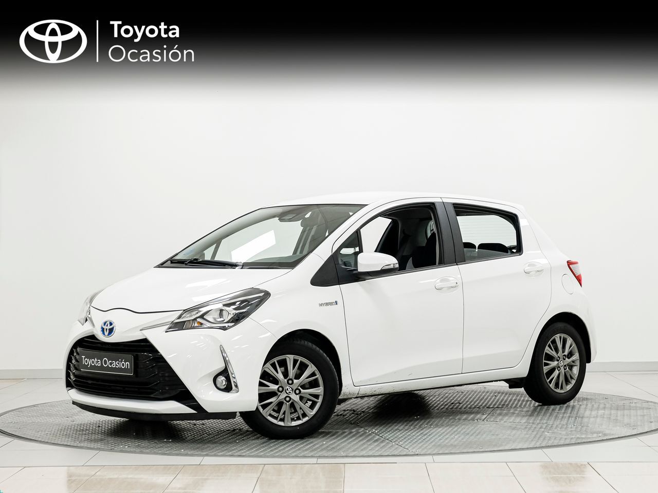 TOYOTA Yaris (100H Active) en Coruña, A