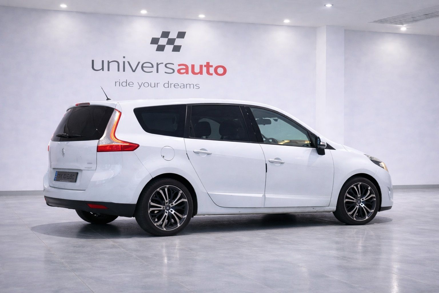 Foto del RENAULT Scenic Grand Scénic 1.6dCi Dynamique En. 7pl. 130S&S