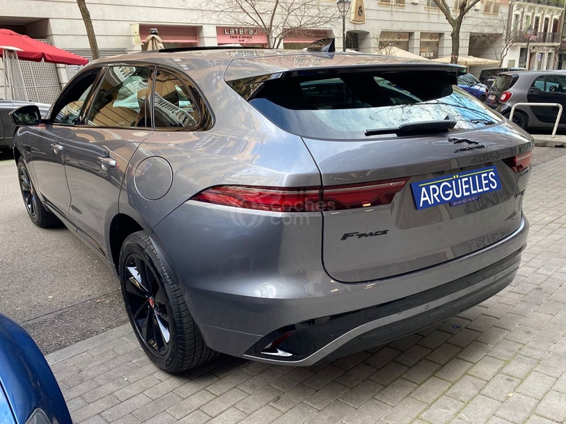 Foto del JAGUAR F-Pace 2.0 l4 PHEV R-Dynamic S Aut. AWD 404