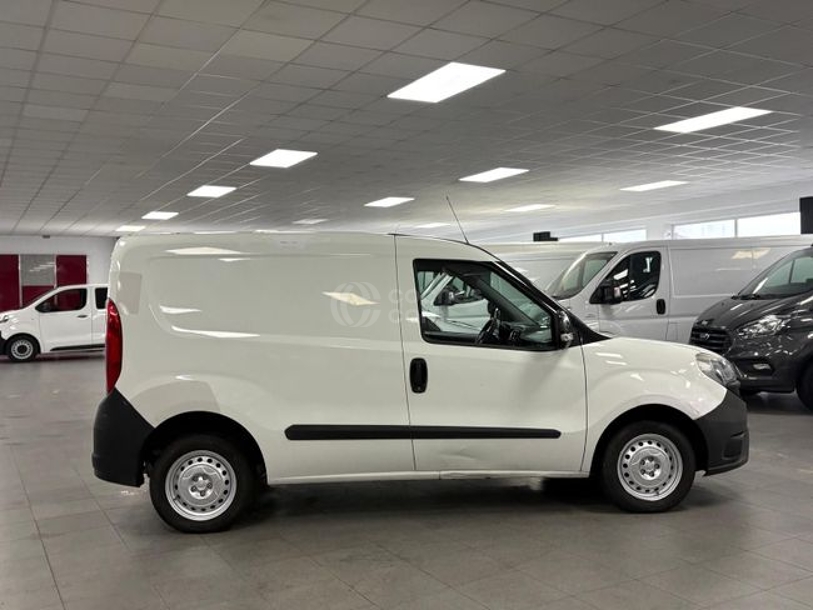 Foto del FIAT Dobló Cargo 1.3Mjt Base 90 E5+