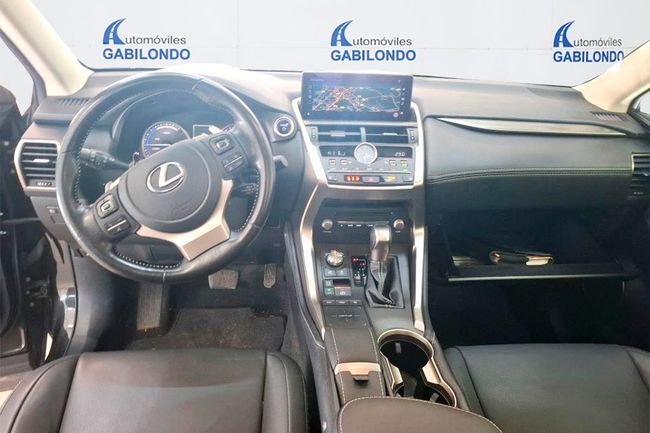 Foto del LEXUS NX 300h Business 2WD