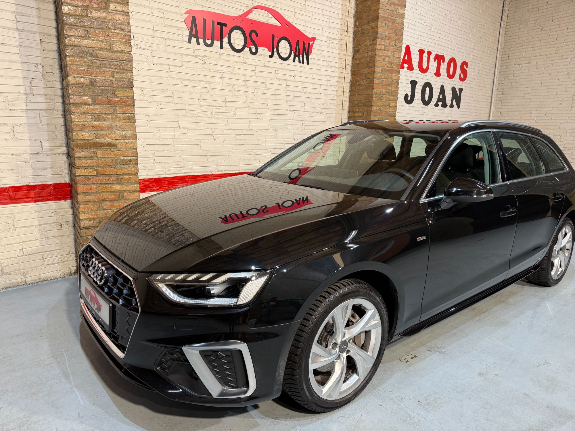 AUDI A4 (Avant 40 TDI S line quattro S tronic 140kW) en Barcelona