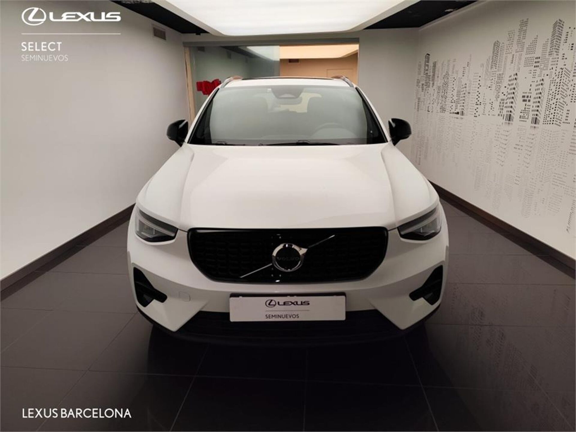 Imagen 2 de VOLVO XC40
