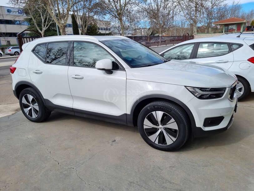 Foto del VOLVO XC40 T4 Momentum Aut.