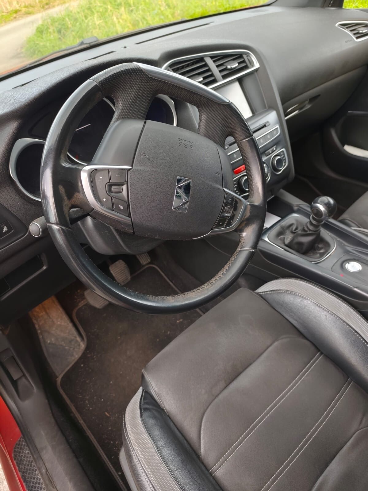 Foto del DS DS4 Crossback DS 4 Crossback 1.6BlueHDi S&S Style