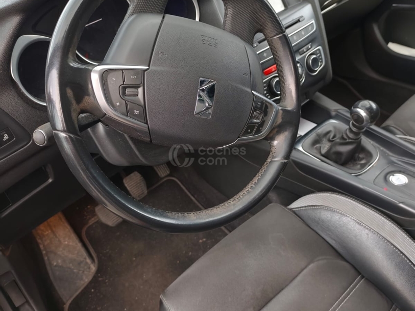 Foto del DS DS4 Crossback DS 4 Crossback 1.6BlueHDi S&S Style