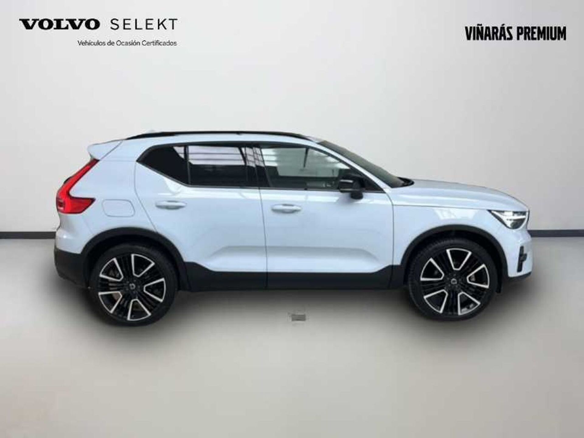 Imagen 3 de VOLVO XC40