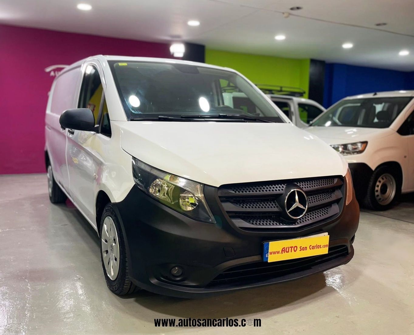 Foto del MERCEDES Vito Furgón 110CDI tD Base Compacta