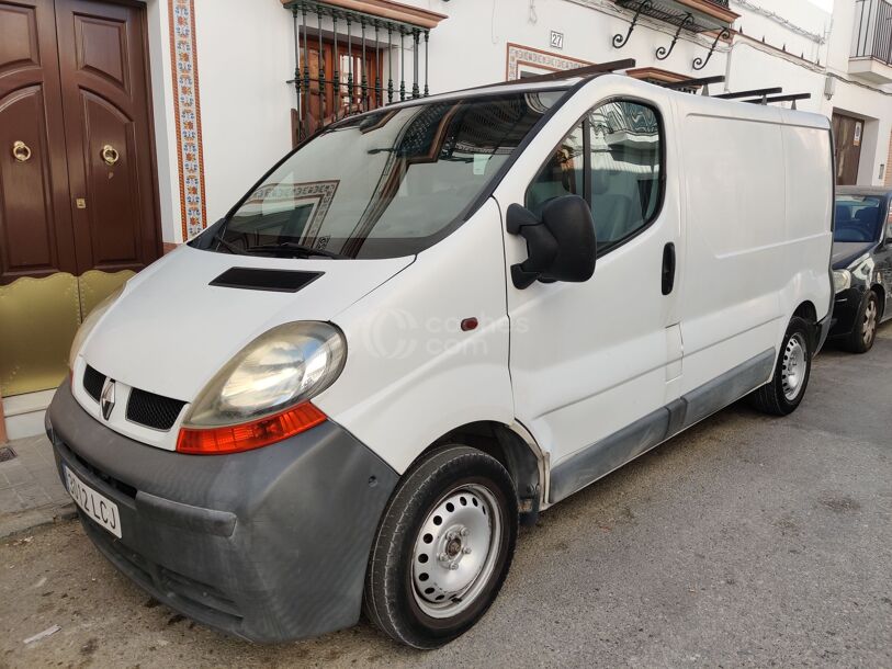 Foto del RENAULT Trafic 1.9DCi Combi6 27 Corto Normal 80