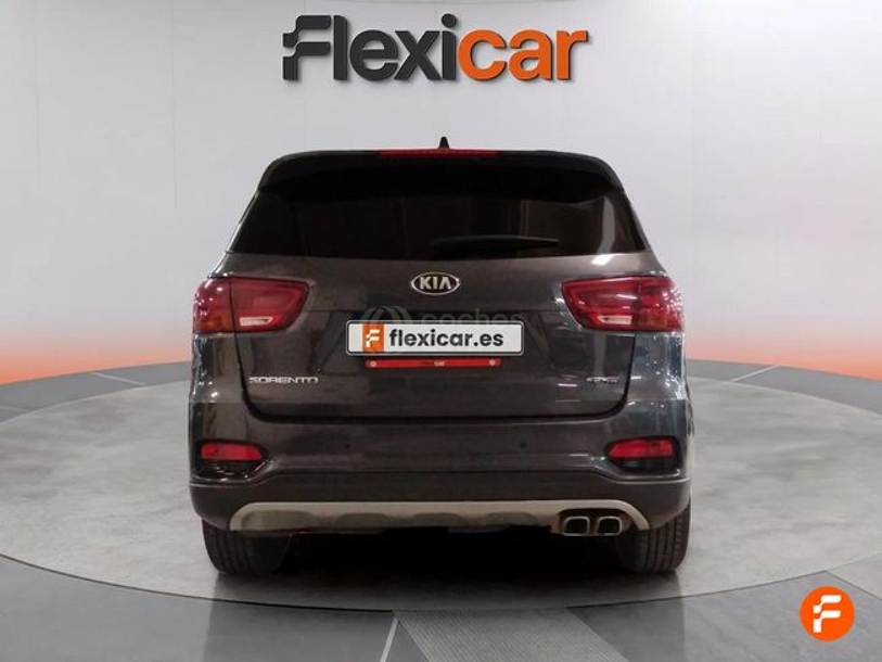 Foto del KIA Sorento 2.2CRDi GT Line Pack luxury 4x2 Aut.