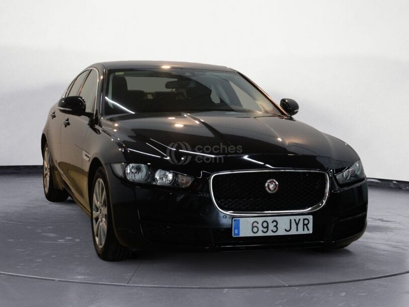 Foto del JAGUAR XE 2.0 Diesel Pure Aut. 180