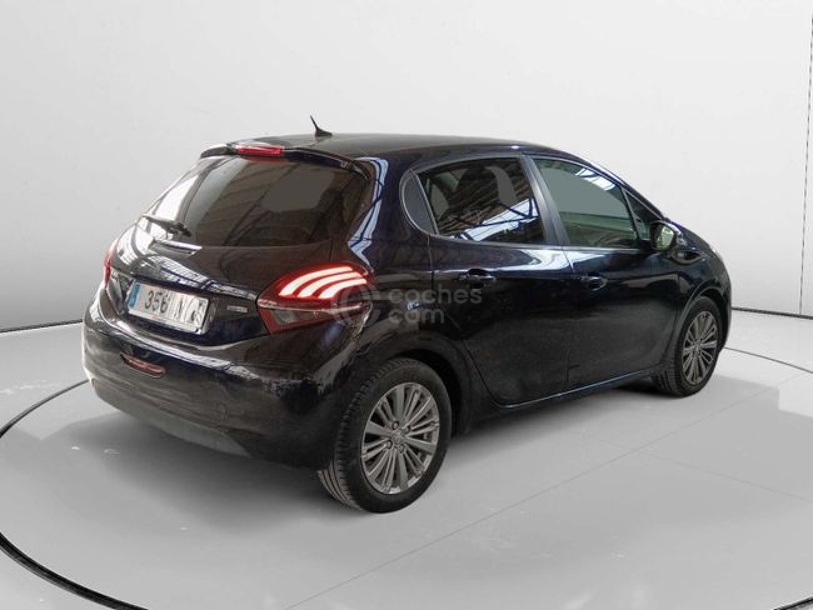 Foto del PEUGEOT 208 1.2 PureTech Style 82