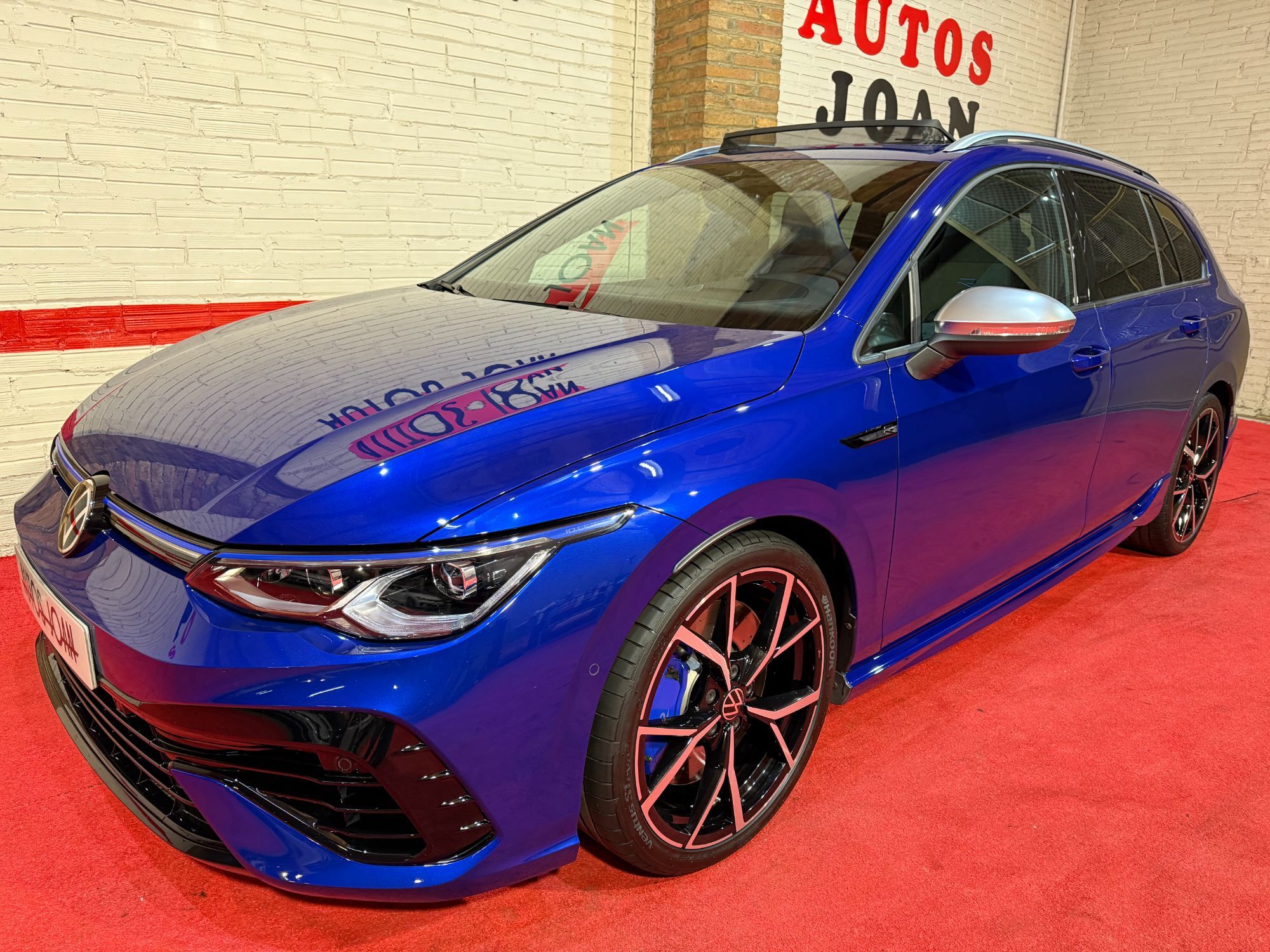 VOLKSWAGEN Golf (Variant 2.0 TSI R DSG 235kW) en Barcelona