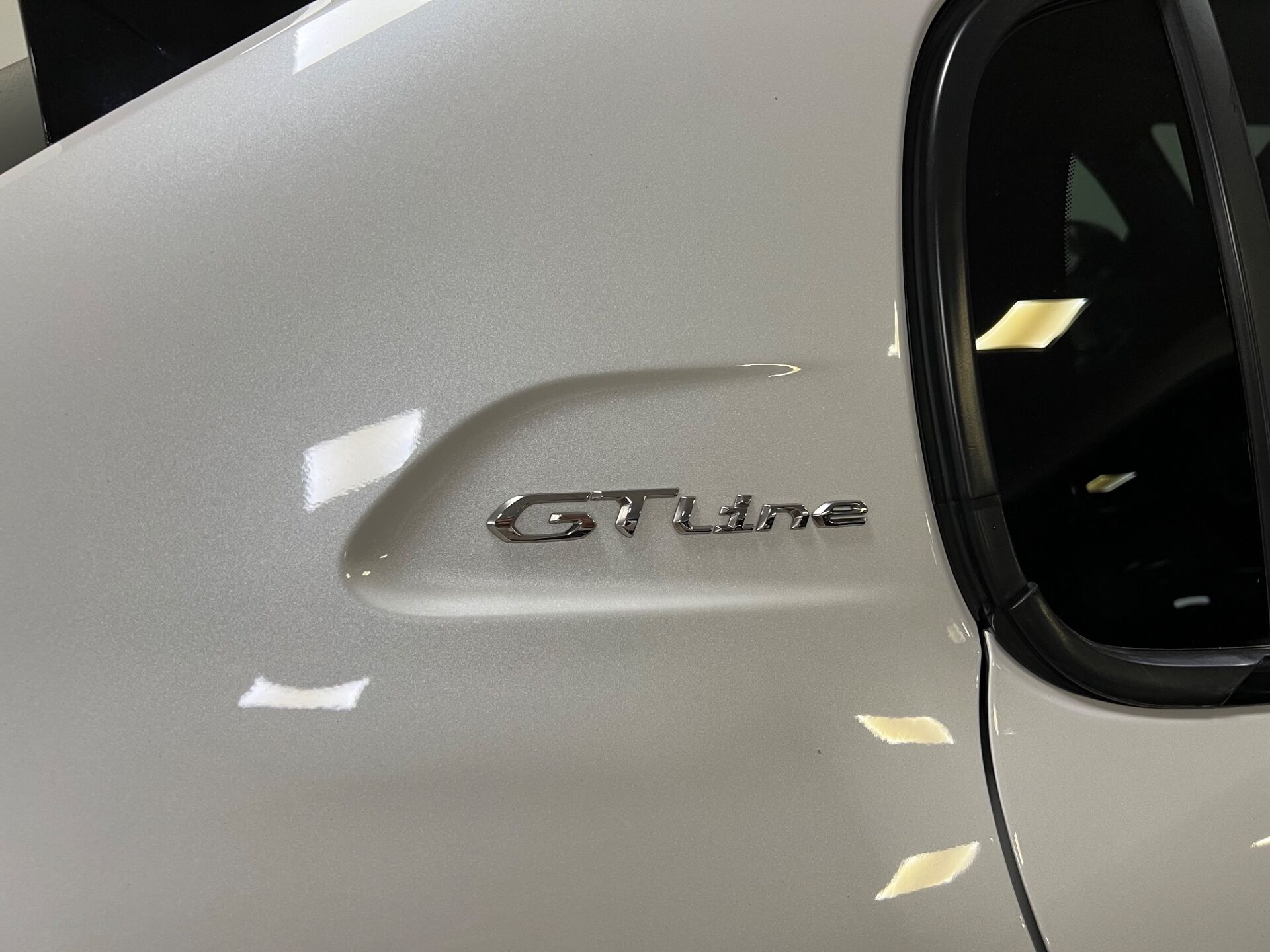 Imagen 3 de PEUGEOT 208