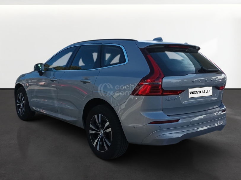 Foto del VOLVO XC60 B4 Momentum Pro FWD Aut.
