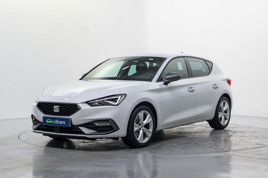 SEAT León (León 1.0 TSI S&S FR 25º Aniversario 110) en Madrid