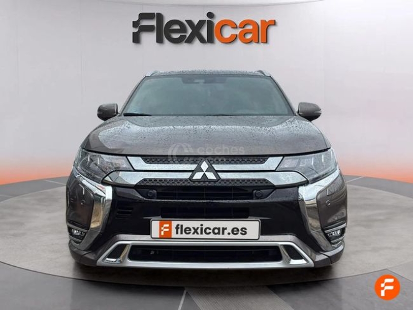Foto del MITSUBISHI Outlander PHEV Kaiteki 4WD