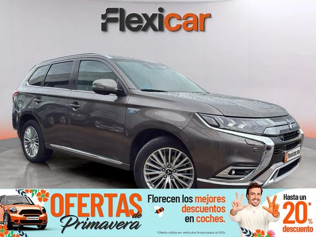 Foto del MITSUBISHI Outlander PHEV Kaiteki 4WD