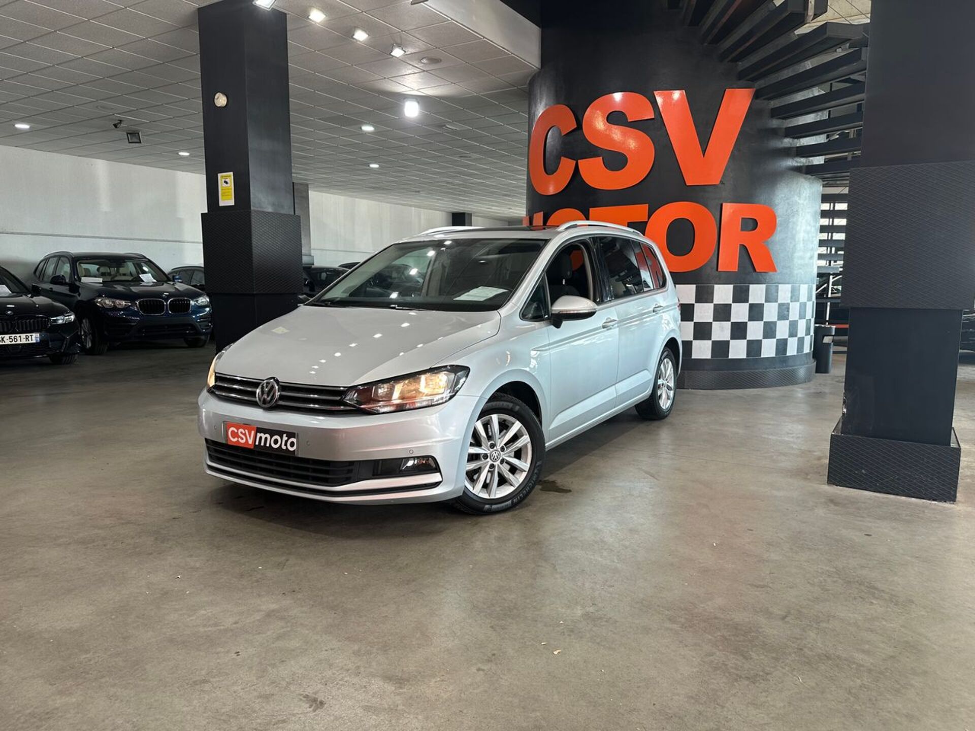Imagen 2 de VOLKSWAGEN Touran