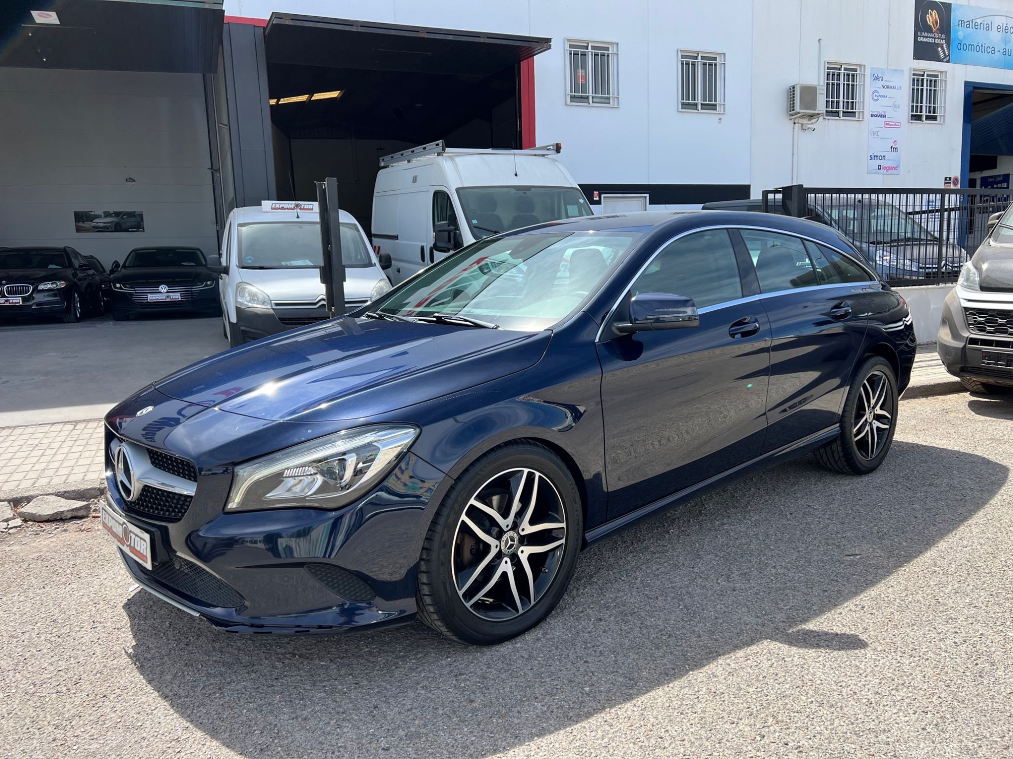 MERCEDES Clase CLA (CLA Shooting Brake 200d 7G-DCT) en Jaén