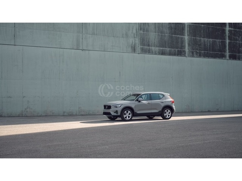 Foto del VOLVO XC40 B3 Plus Aut.
