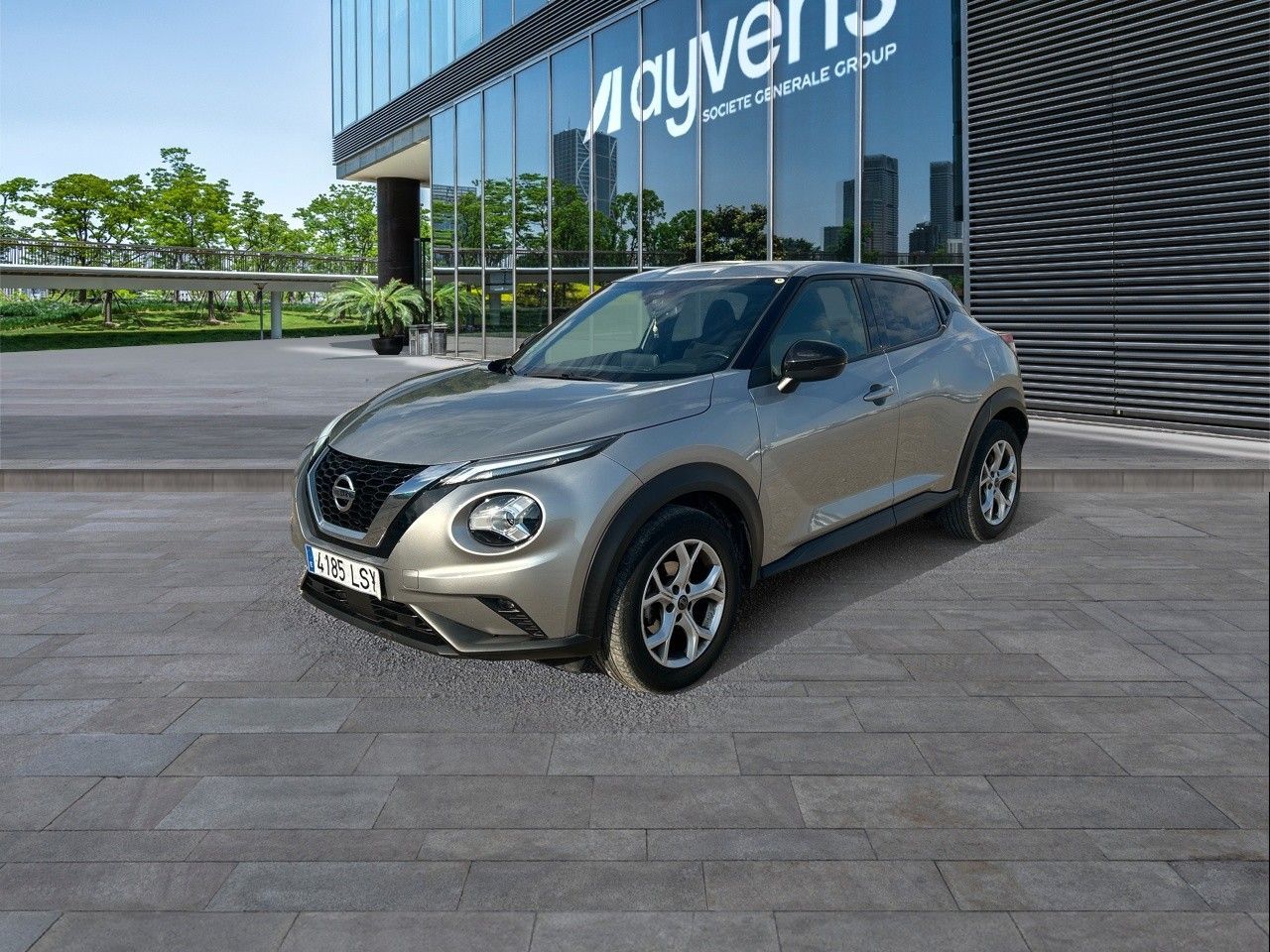 NISSAN Juke (DIG-T N-Connecta 4x2 84 kW (114 CV)) en Madrid