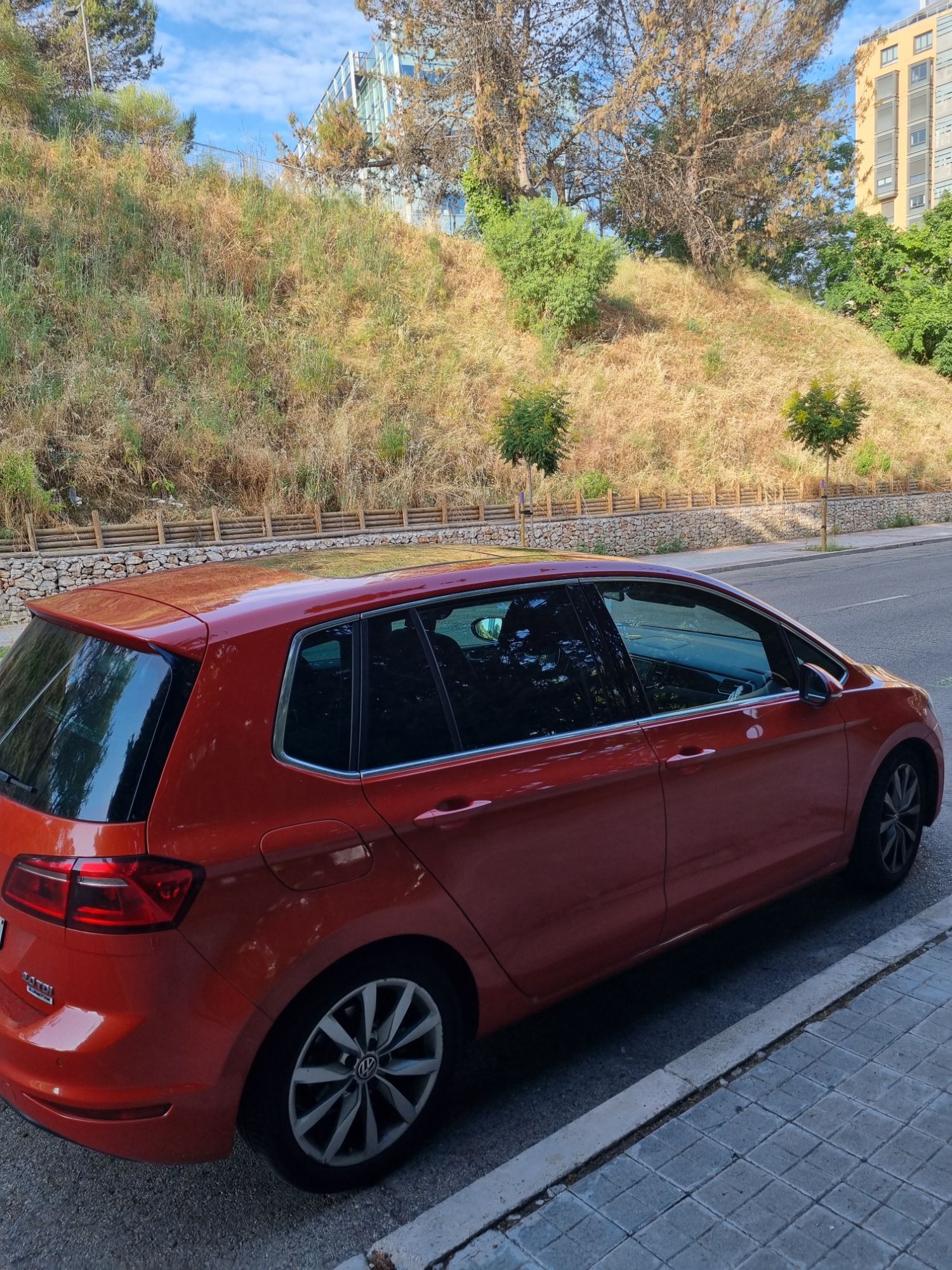 Foto del VOLKSWAGEN Golf Sportsvan 2.0TDI CR Sport 110kW