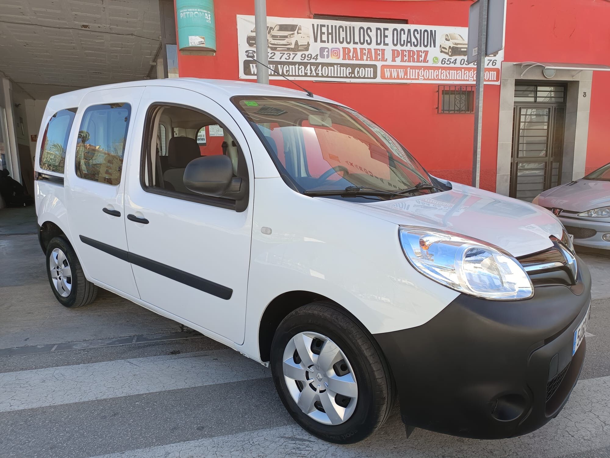 RENAULT Kangoo (Combi 1.5dCi Blue Limited 70kW) en Málaga