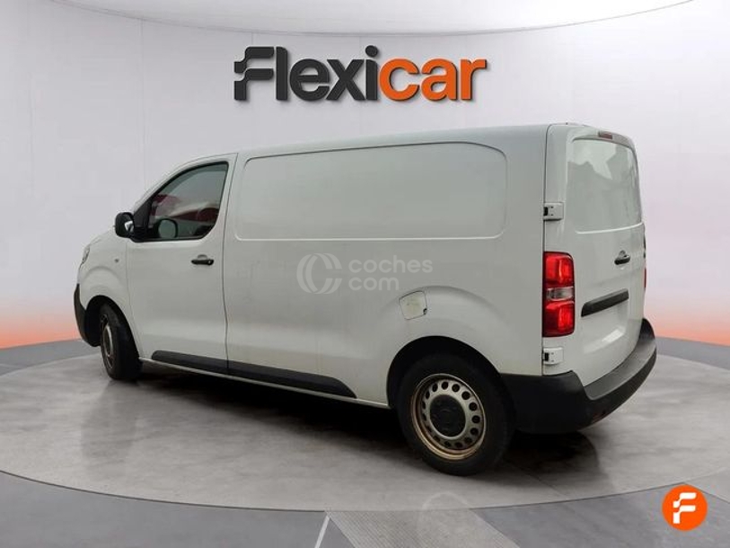 Foto del FIAT Scudo Furgón 1.5BlueHDI L2 120