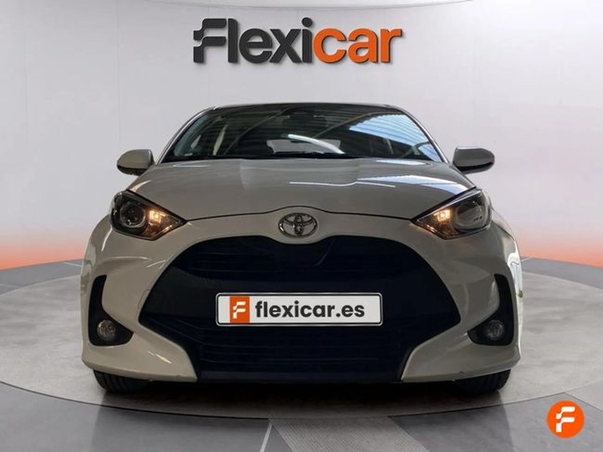 Imagen 2 de TOYOTA Yaris