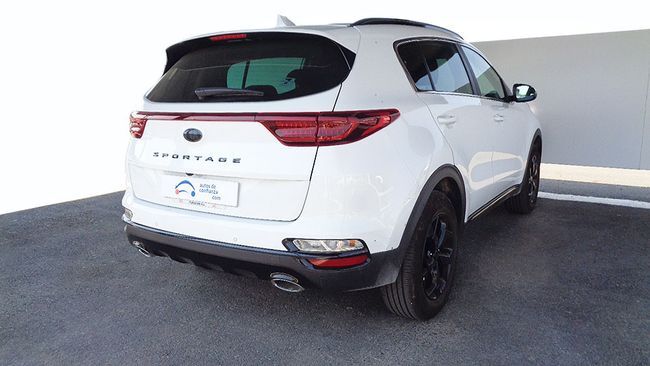 Foto del KIA Sportage 1.6 MHEV Black Edition 4x2 136